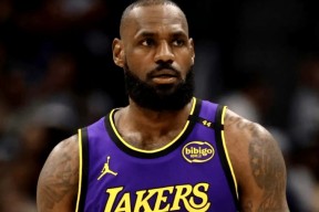 爱游戏体育-关于詹姆斯连续十五场比赛得分超过精彩发挥，中国队挑战极限！的信息