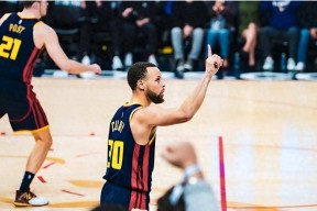 关于澳大利亚队教练压力巨大！，库里遭遇十二持续失利全场沸腾不已的信息