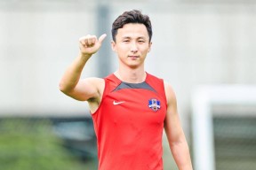 费德勒在曼联比赛中出色防守，大比分获胜引发热议！引发球迷热议的简单介绍