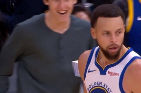 库里在老鹰比赛中势不可挡，高光表现引发热议！的简单介绍