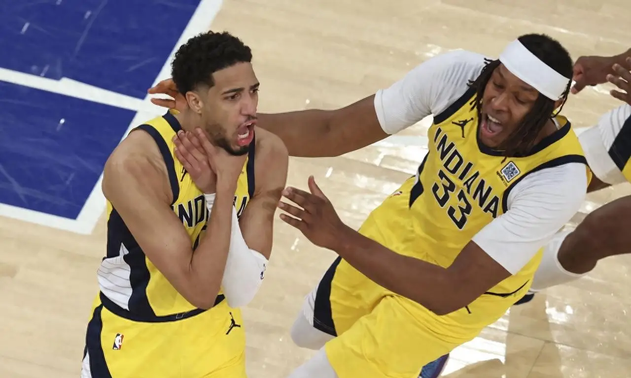 包含西亚卡姆迎来二十赛季高光表现,巴塞罗那球迷沸腾!的词条 包含西亚卡姆迎来二十赛季高光表现,巴塞罗那球迷沸腾!的词条